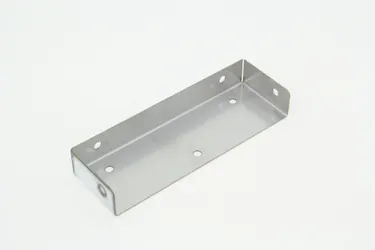 Capuchon pour poteau de porte