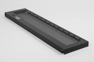 Přední mřížka černá RAL9005