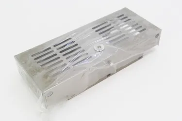Grille inférieure pour la serrure