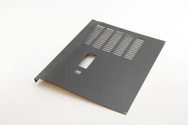 Přední panel černý