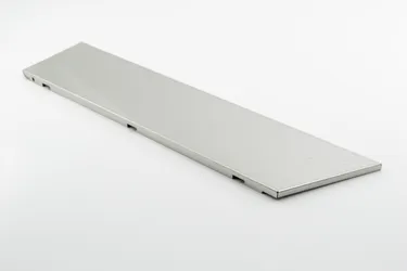 Pravá strana panelu černá