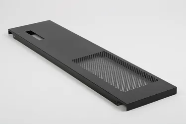 Přední mřížka černá RAL9005