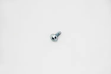 Screw 4.8x19