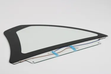 RH Curved Side Glass (From Front)