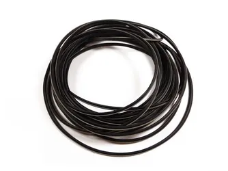 Perfil de PVC preto (Vendido ao metro)