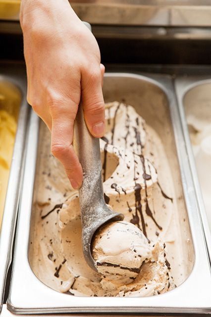 Servir des glaces