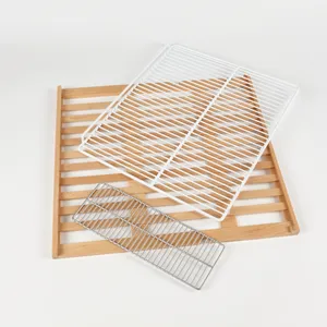 Tablettes et pièces associées